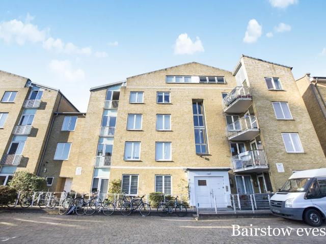 Apartment for rent in Old Ford, Bow