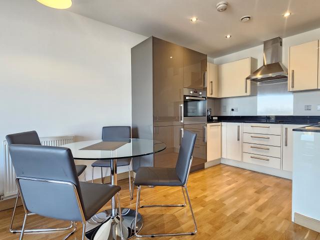 Apartment for rent in Monks Orchard, Kent