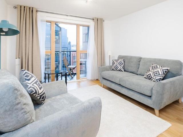 Apartment for rent in St Paul's, Greater London