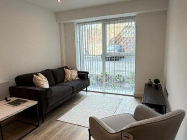 Flat for rent in Richmond Hill, West Yorkshire