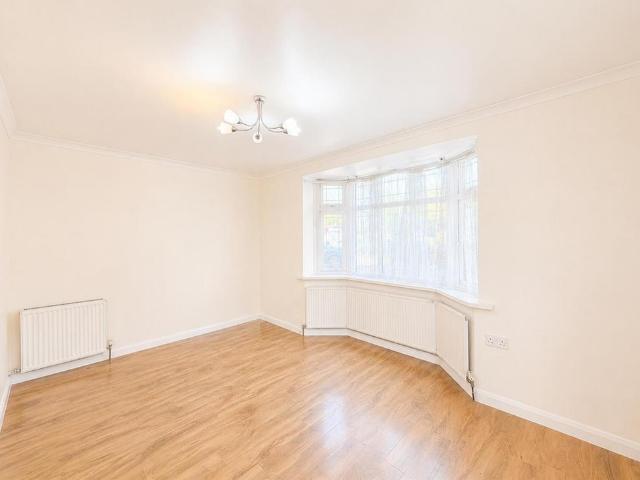 Apartment for rent in London Borough of Hounslow, Greater London