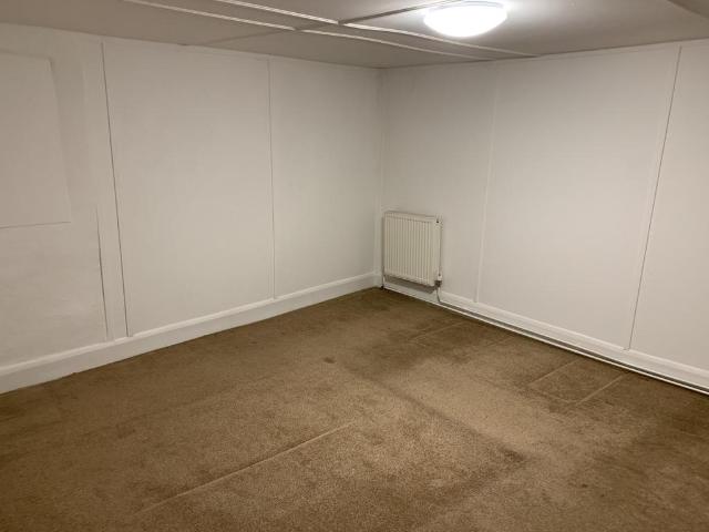 Flat for rent in Highweek, Bridford