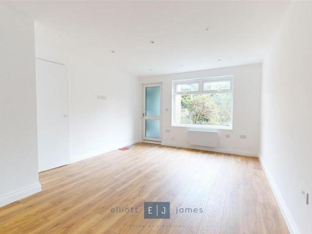 Apartment for rent in South Woodford, Greater London