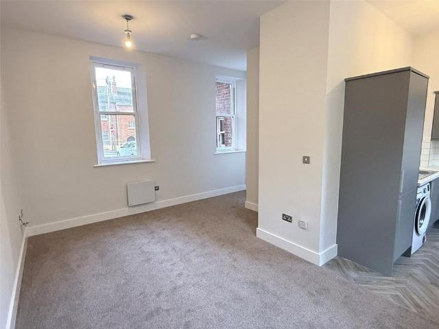 Apartment for rent in Eastmoor, West Yorkshire