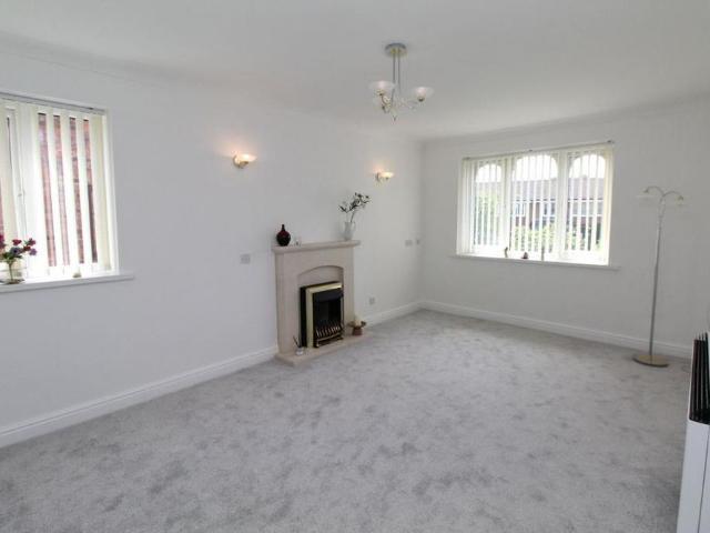 Apartment for rent in Oughtrington, Warrington