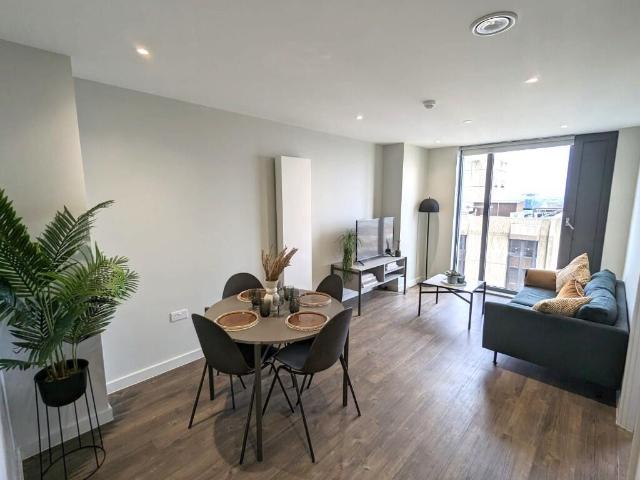 Flat for rent in Falcon Lodge, Wales