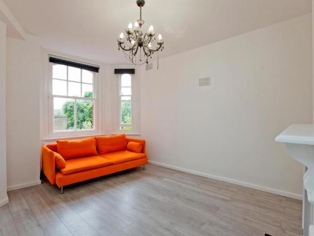 Flat for rent in Belsize Park, Greater London
