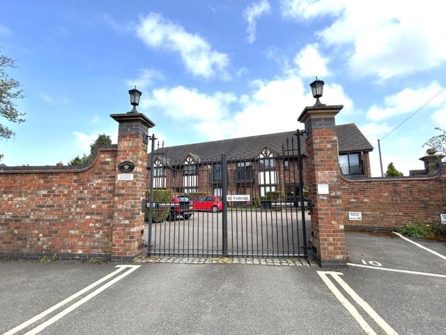 Apartment for rent in Four Oaks, West Midlands