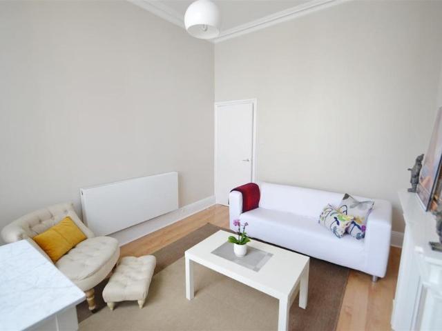 Apartment for rent in The Haulgh, Lee Bank
