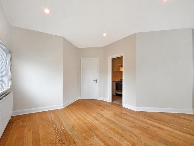 Flat for rent in Soho, Greater London