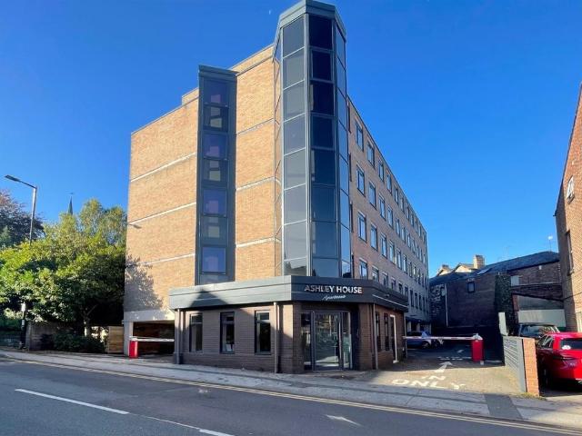 Flat for rent in Trafford Park, Greater Manchester