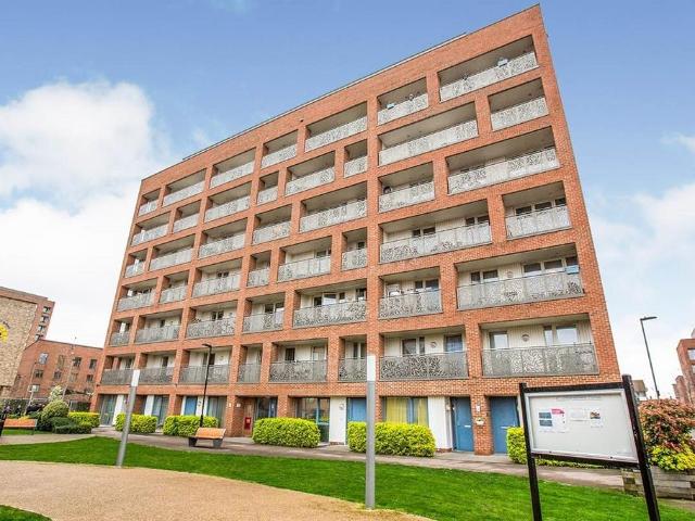 Flat for rent in Canning Town, Greater London