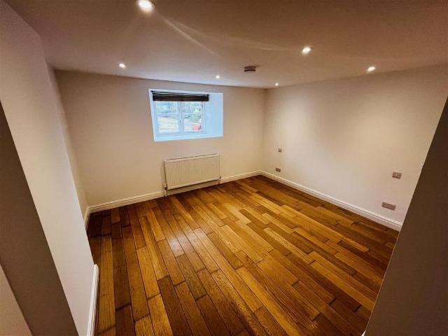 Apartment for rent in Broomhill, Isle Of Man