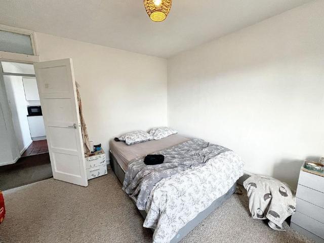 Apartment for rent in Eastern Green, West Midlands