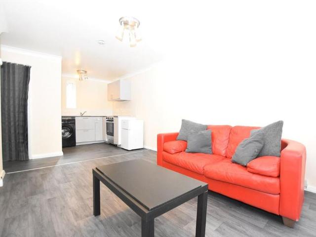 Apartment for rent in London Borough of Croydon, Greater London