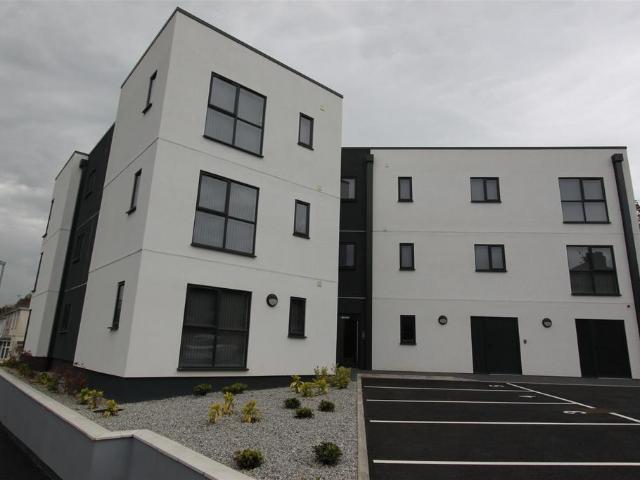 Flat for rent in Mount Wise