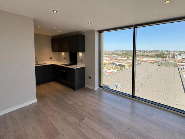Flat for rent in Calderstones