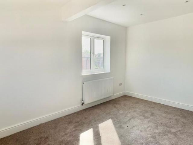 Apartment for rent in Eastleigh, Helford
