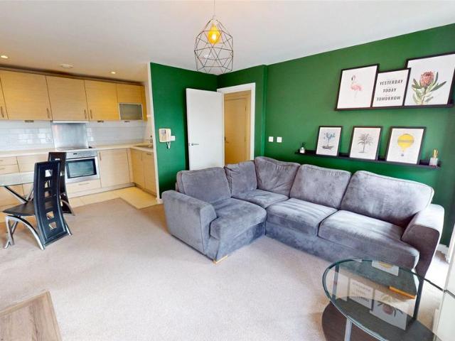 Flat for rent in City Centre, Salford