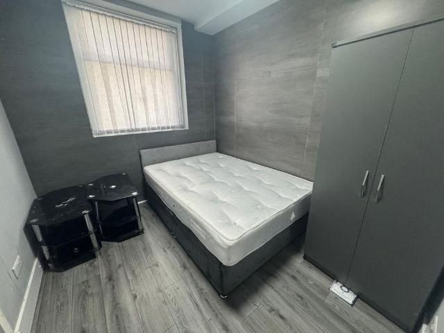 Apartment for rent in Laisterdyke, West Yorkshire