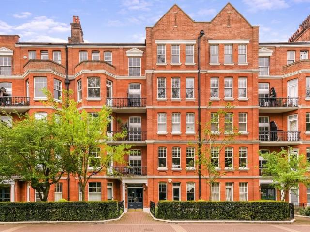 Flat for rent in Battersea, Greater London
