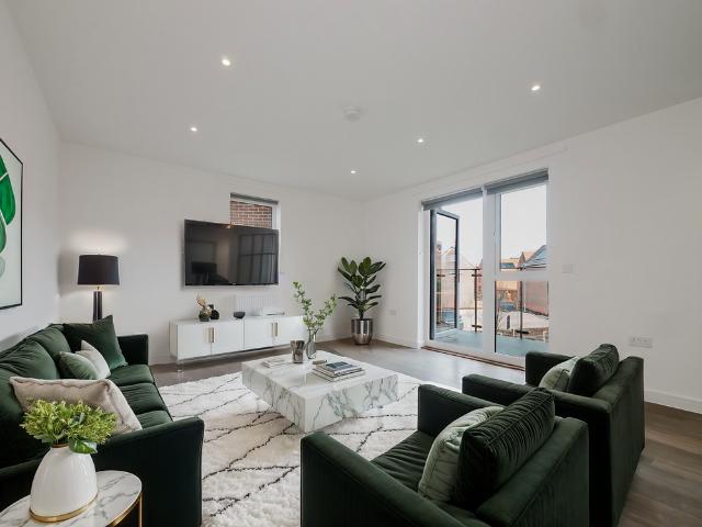 Apartment for rent in The Image, Pouchen End