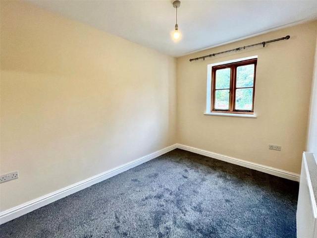 Apartment for rent in Chard Town, Chard