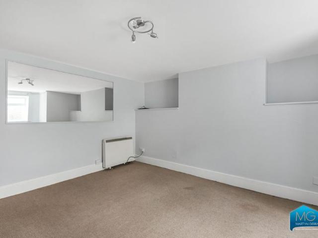 Apartment for rent in Finchley, Greater London