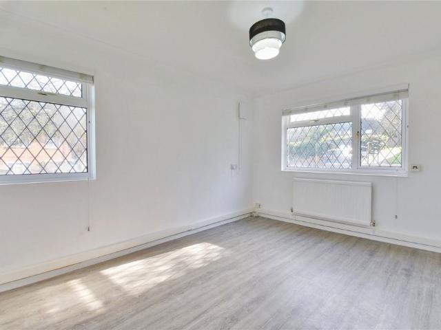 Apartment for rent in Bushey, Bushey Heath