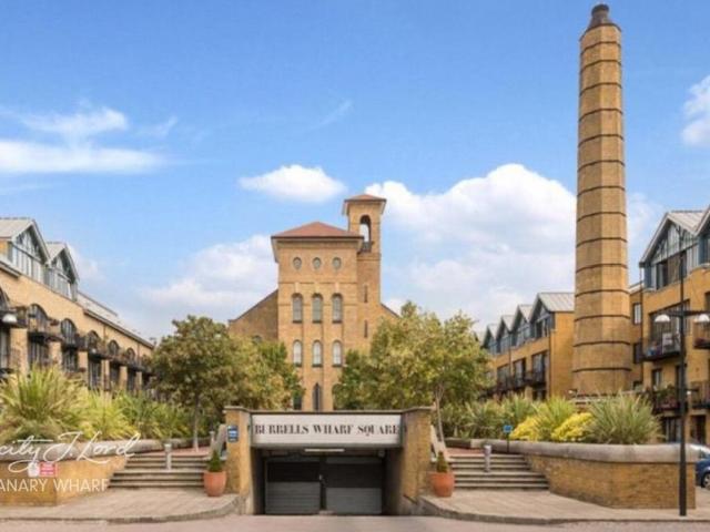 Flat for rent in Isle Of Dogs, Greater London