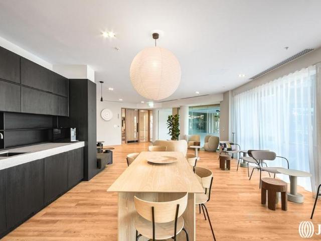 Apartment for rent in London Borough of Hounslow, Strand