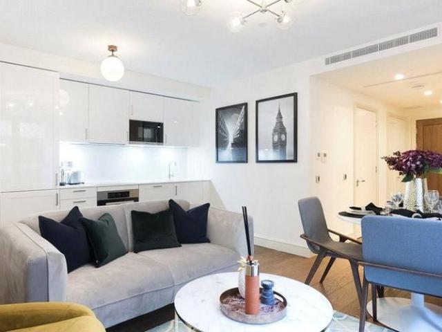 Apartment for rent in Soho, Greater London