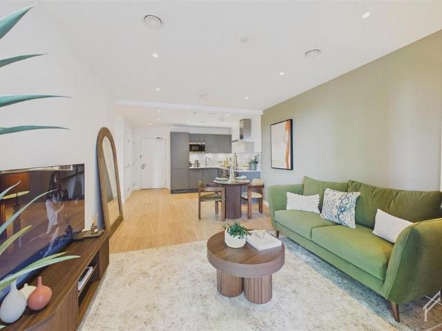 Apartment for rent in Alperton, Greater London
