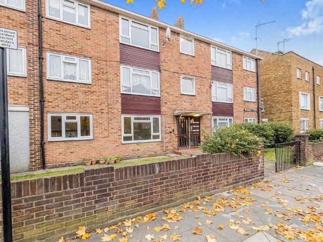 Flat for rent in Beckton, Greater London