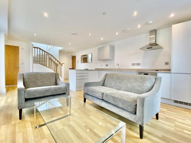 Flat for rent in Leylands, West Yorkshire