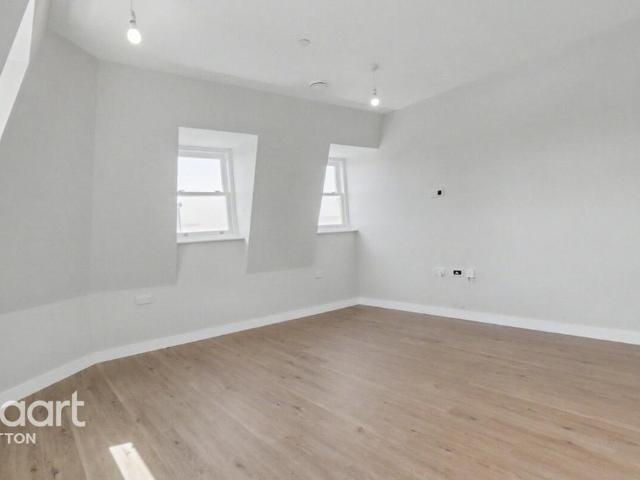 Flat for rent in Greater London