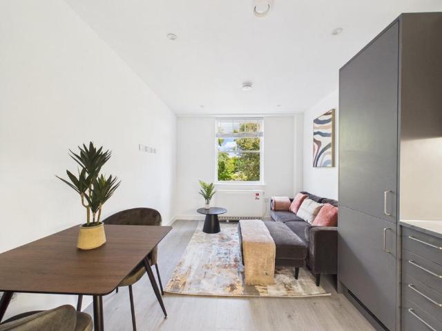 Apartment for rent in Egham, Runnymede