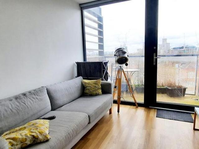 Apartment for rent in London Borough of Hammersmith and Fulham, Greater London