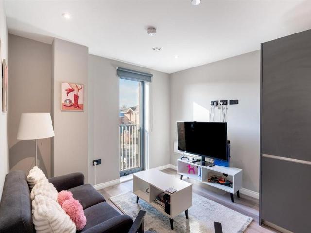 Apartment for rent in Woodhouse, West Yorkshire