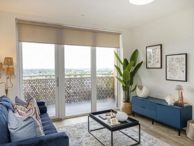 Apartment for rent in Lower Halliford, Surrey