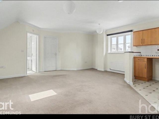 Apartment for rent in Moreton Hall, Chedburgh