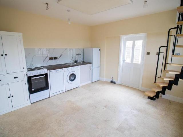 Apartment for rent in Bocking, Chipping Hill