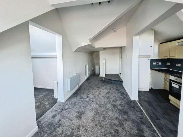 Apartment for rent in The Haulgh, Lee Bank
