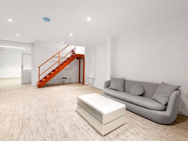 Apartment for rent in Bermondsey Village, Greater London