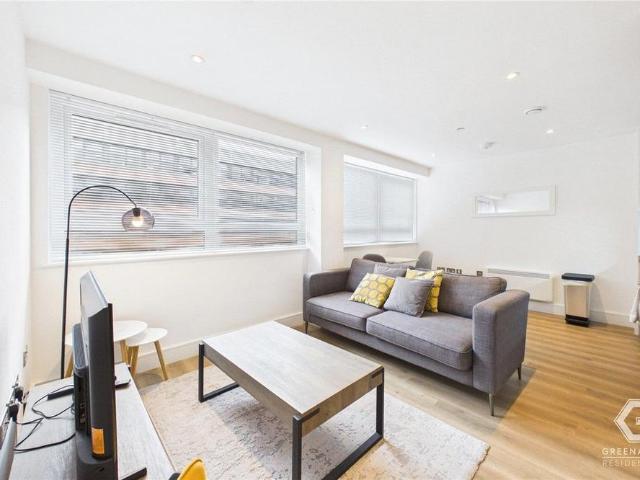 Apartment for rent in Blackwell, Mid Sussex