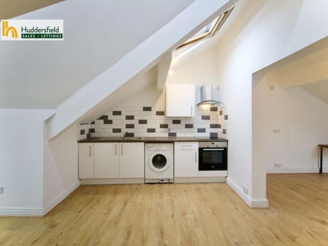 Apartment for rent in Huddersfield, West Yorkshire