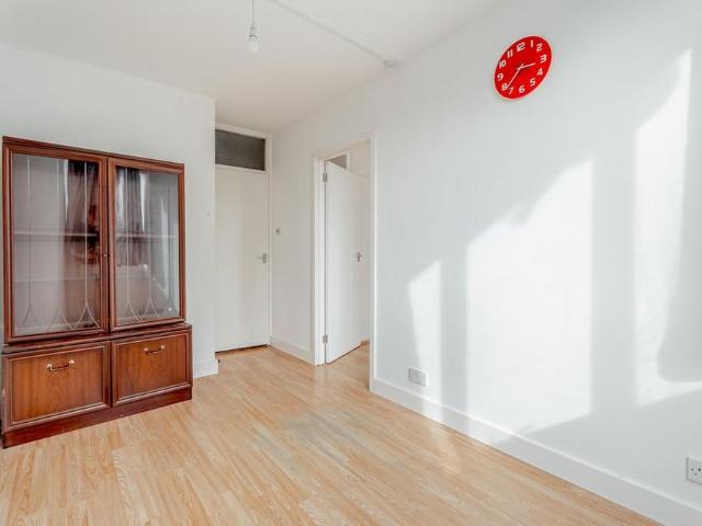 Apartment for rent in Lewsey Farm, Luton