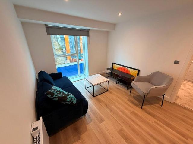 Apartment for rent in Richmond Hill, West Yorkshire