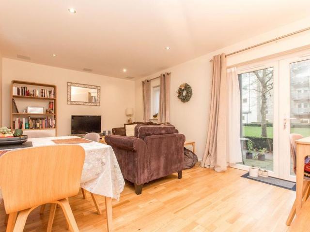 Apartment for rent in Cassio Metro, Watford
