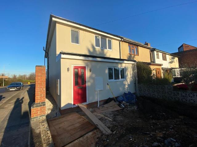 Flat for rent in Old Stratford, Northamptonshire